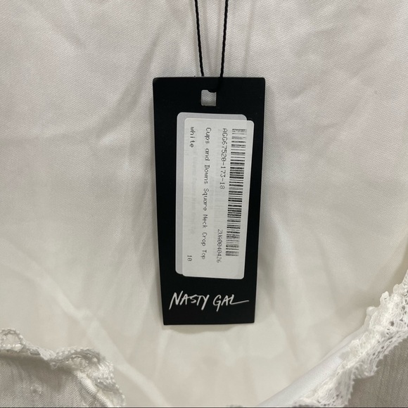 Nasty Gal Cupped Square Neck Ruffle Hem Blouse in White Size 6 New - Picture 6 of 12